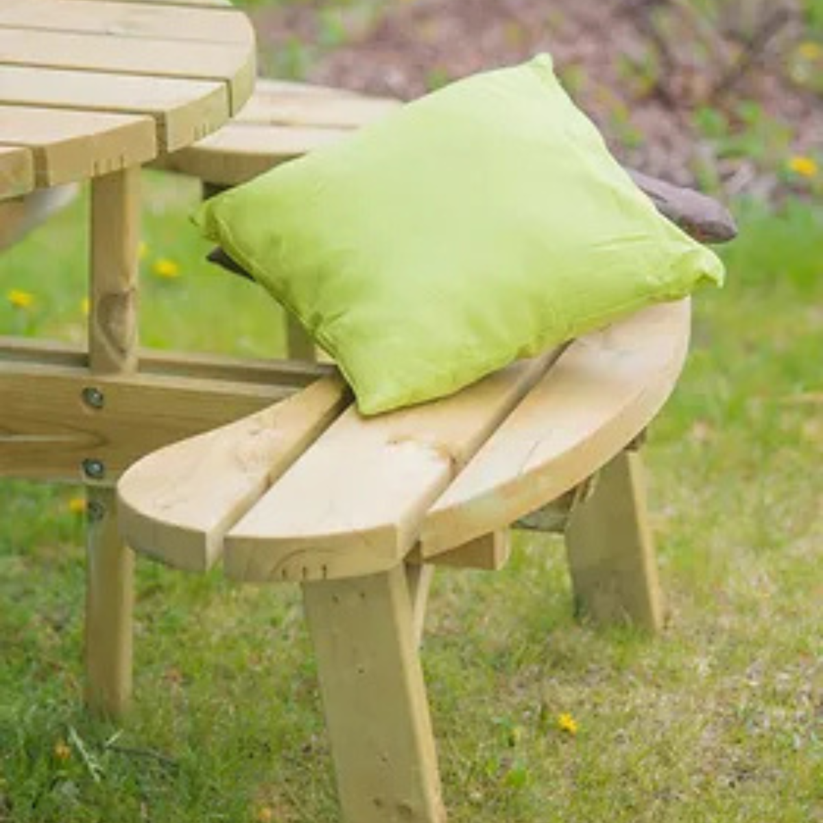 Round Picnic Table